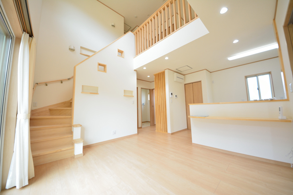 いわき市 吹き抜けldkのある2階建てデザイン住宅 いわき市の高気密 高断熱の注文住宅 二世帯住宅の間取り 土地探し 新築なら福島県のすまい倶楽部 いわき市 吹き抜けldkのある2階建てデザイン住宅 いわき市の高気密 高断熱の注文住宅 二世帯住宅の間取り 土地探し 新築なら福島県のすまい倶楽部