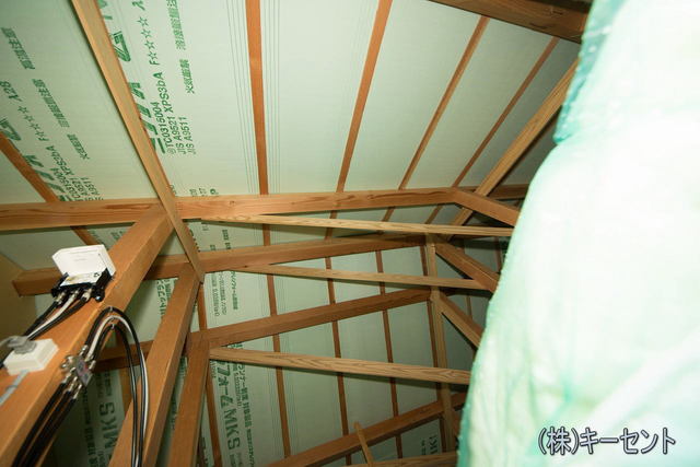 屋根裏
